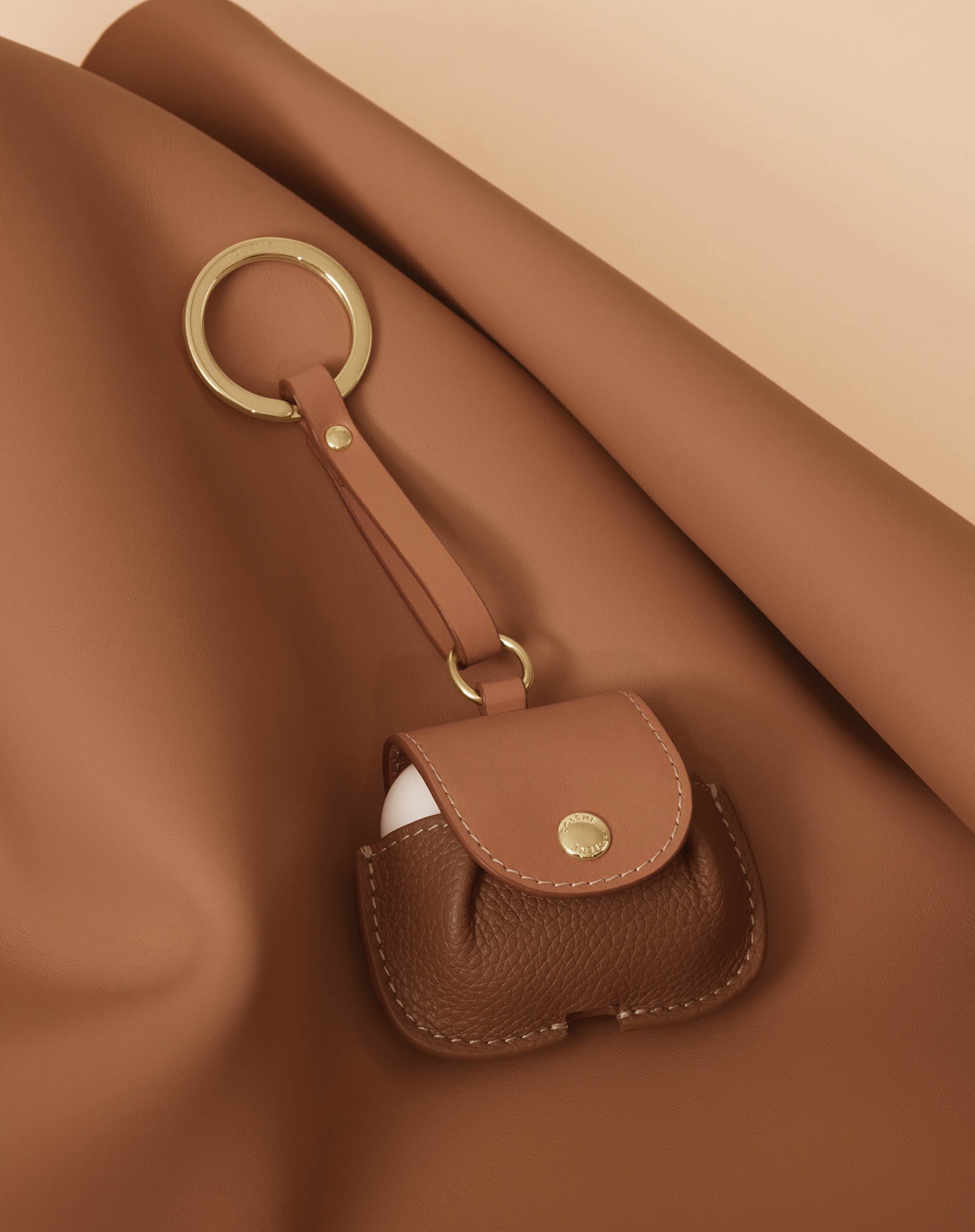 Chutes de cuir & design modulaire