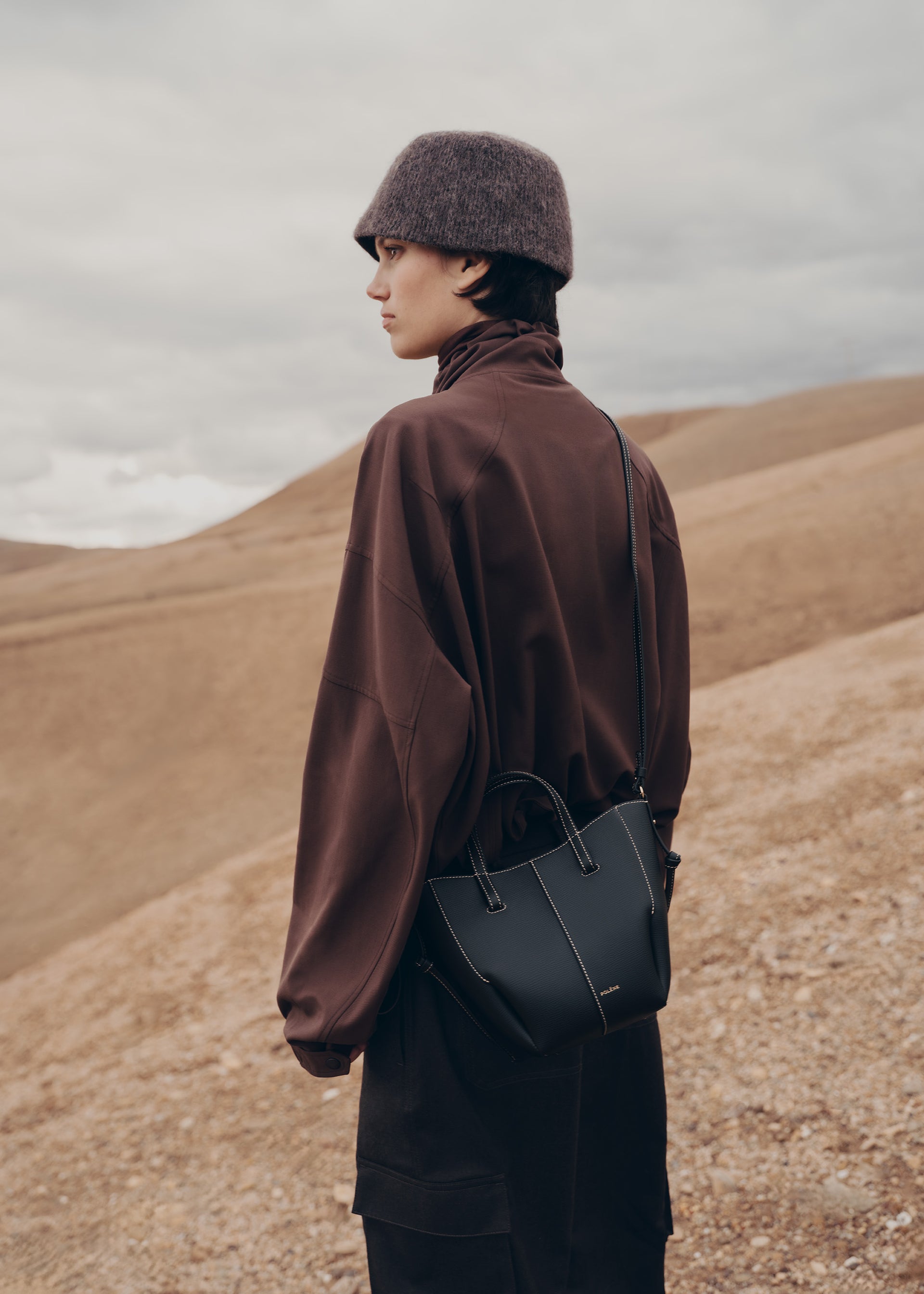 Cyme Tote Nano - Noir Grainé Coutures Écrues