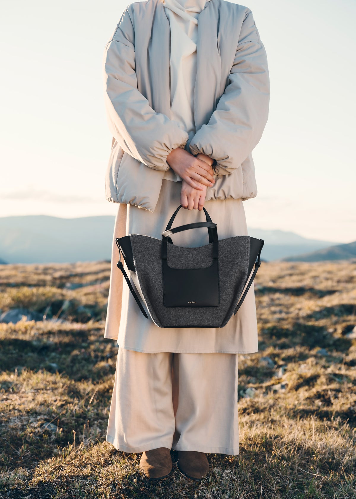 Cyme Mini - Noir Anthracite Feutrée