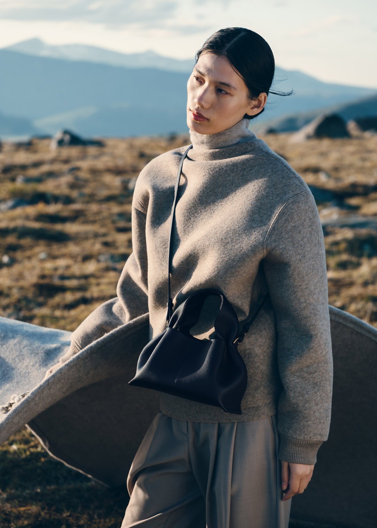 Numéro Neuf Mini - Bleu Abysse Grainé